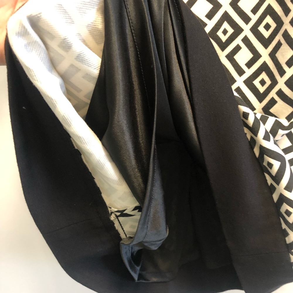 EUC Tahari Arthur S. Levine Black & White Dress - Picture 12 of 15
